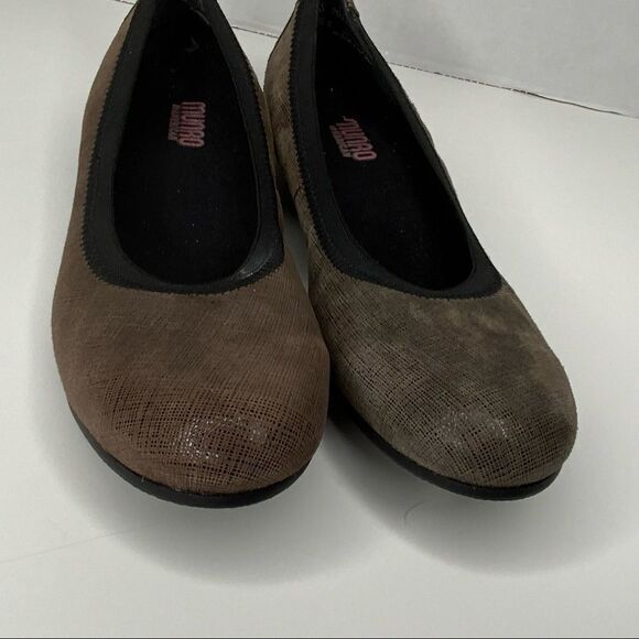 MUNRO American flats ballet shoes. - Picture 7 of 11